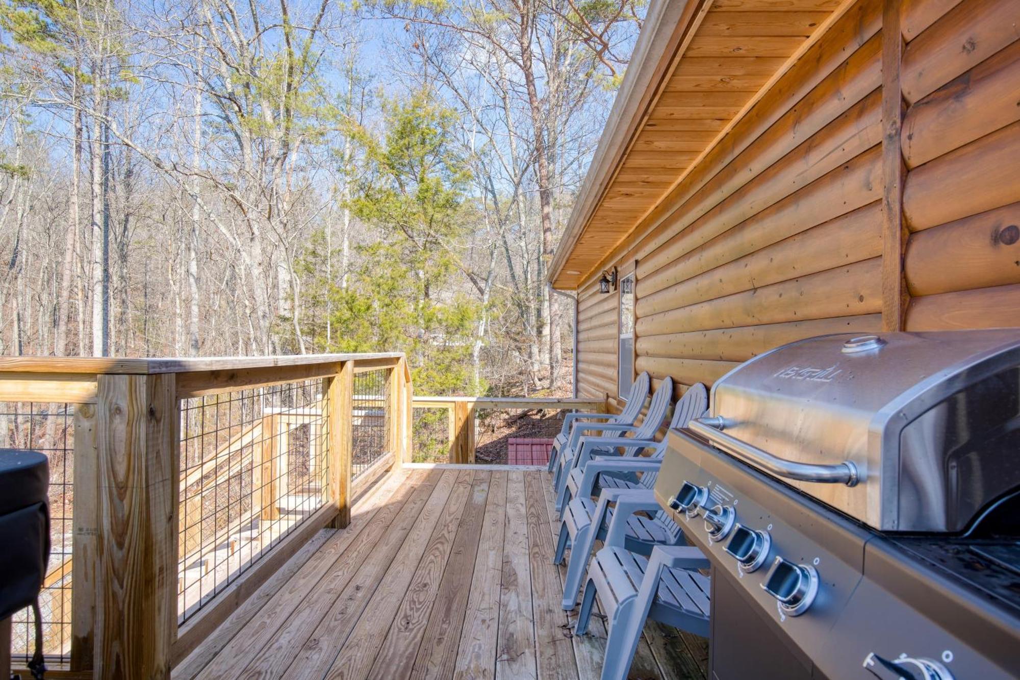 Pink Pines Avantstay Luxury Aesthetic Dream Home Indoor Pool Hot Tub Pigeon Forge Exterior photo